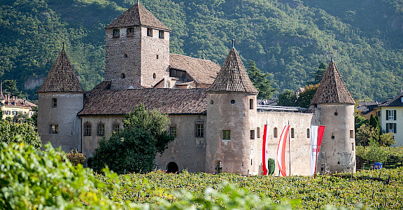Maretsch Castle in Bolzano, Italy. Wikimedia Commons:Vollmond11 46.503449, 11.350463