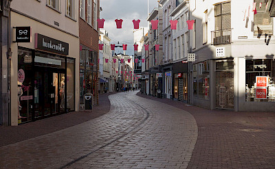 Shopping the city center in Holland's Arnhem. CC:Michielverbeek