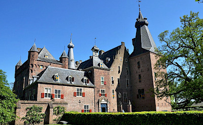 Doorwerth Castle is near Arnhem in Gelderland, the Netherlands. CC:Vincent van Zeijst 51.966570, 5.787960