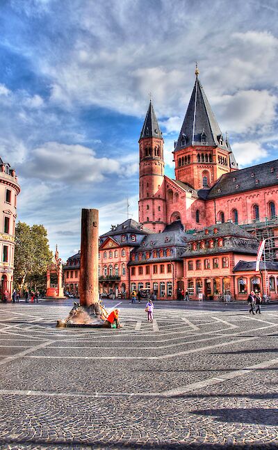 The famous Mainz Cathedral along the Rhine River in Germany. Flickr:Heribert Pohl