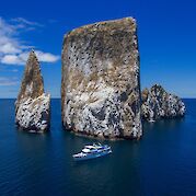 Beluga | Bike & Boat Tour