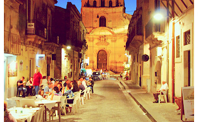 Dining in Noto on the Island of Sicily in Italy. Flickr:Freebird