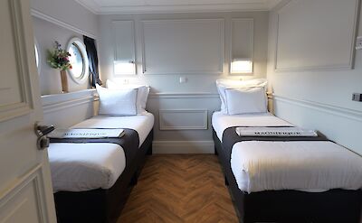 Two person cabin - Lower Deck | Magnifique IV | Bike & Boat Tour