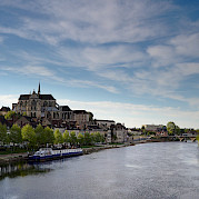 Northern Burgundy Photo