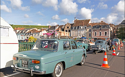 Car show in Joigny, France. Flickr:GkSense-Yonne
