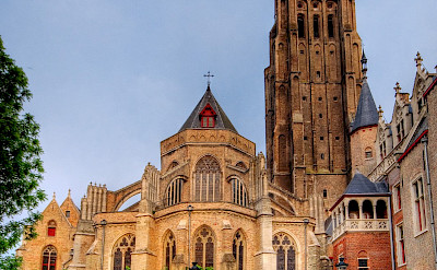 <i>Onze Lieve Vrouwekerk</i> in Bruges, Belgium. Wikimedia Commons:Wolfgang Staudt