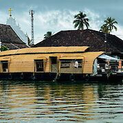 Indian houseboat | Bike & Boat Tour