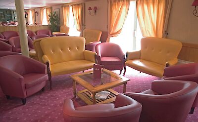 Lounge | MS Provence | Bike & Boat Tour