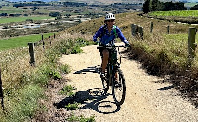 Cycling rural trails, New Zealand. CC:TO