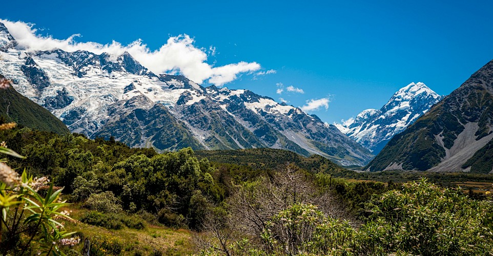 Mt. Cook mountain range, New Zealand. Unsplash@Sung Jin Cho