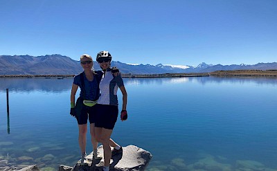 Photo opportunity at a beautiful lake, New Zealand Alps. CC:TO