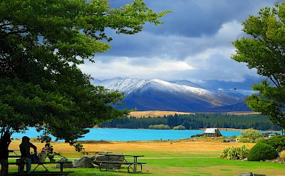 Picnic benches at Lake Tekapo, New Zealand. Unsplash@Larry Wiseman