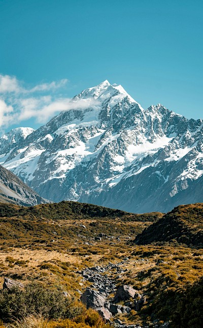 Snow-capped Mt. Cook, New Zealand. Unsplash@Sebastien Goldberg