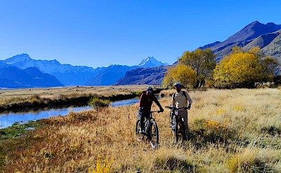 Spectacular backdrop of the New Zealand Alps. CC:TO