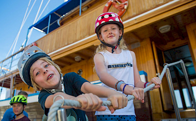 Bring the kids for multi-adventure fun on the islands in Greece! Photo via TO