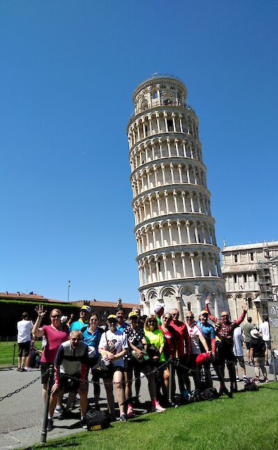 Classic Tuscany e-bike tour. toCE