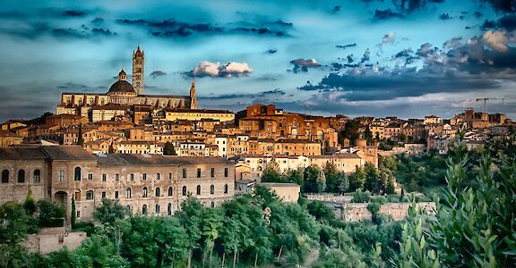 Sunset glow in Siena, whose famous square is a UNESCO World Heritage Site. Flickr:Francesco Gazzola Siena 43.326017, 11.341757