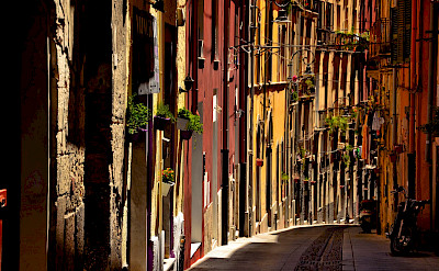 Quiet street in Cagliari, Sardinia, Italy. Flickr:Massimo Frasson