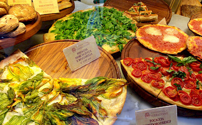 Pizza in Florence, Tuscany, Italy. Flickr:Joy