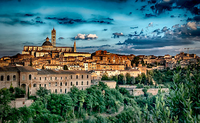 Overlooking Siena, Tuscany, Italy. Flickr:Francesco Gazzola