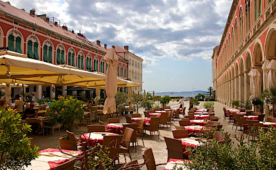 Cafe in Split on the Dalmatian Coast in Croatia. Flickr:Bastivoe