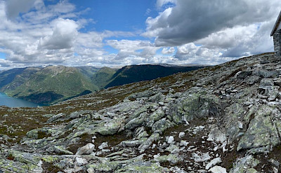 Hiking the summit at Molden, Norway. Flickr:Kirk Y.