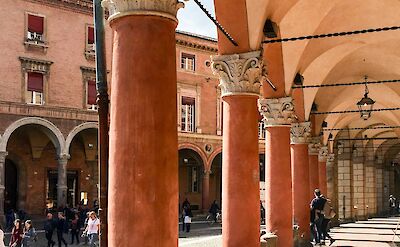 Archways in Bologna, Italy. Unsplash@Maria Bobrova