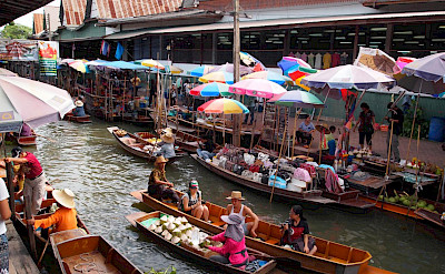 Damnoen Saduak Floating Market in Bangkok, Thailand. Flickr:Walter Lim