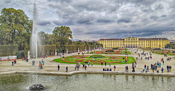 Schonbrunn Palace in Vienna, Austria. Flickr:rchelseth 48.184837, 16.312262