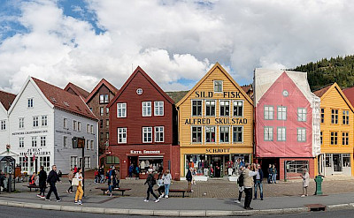 Bryggen is a series of Hanseatic Heritage buildings in Bregen, Norway. CC:Diego Delso