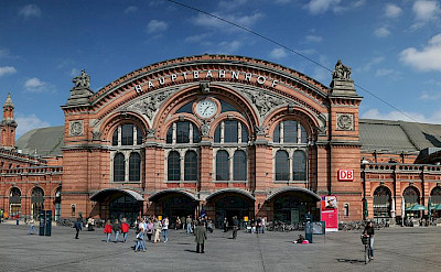 Hauptbahnhof in Bremen, Germany. Creative Commons:Daniel Schwen 