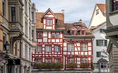 House facades in St. Gallen, Switzerland. Photo via Unsplash Leonhard Niederwimmer 47.413307, 9.381638