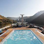 Sun deck with pool for great relaxation - Alva | Bike & Boat Tours