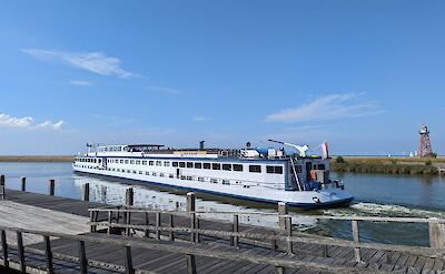 Serena | Bike & Boat Tour