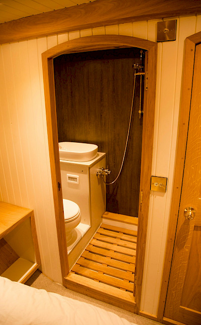 Bathroom | Gåssten | Bike & Boat Norway Fjords Tour