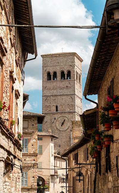 Tower in Assisi, Italy. Unsplash@Niels Baars