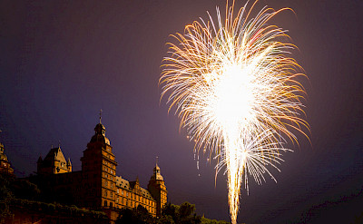 Fireworks at the Schloss in Aschaffenburg, Bavaria, Germany. Flickr:Carsten Frenzl