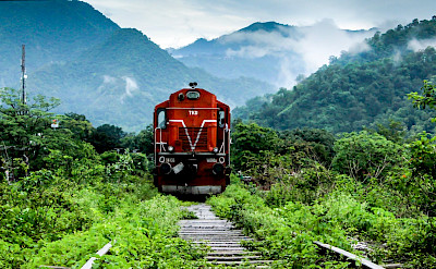 Kathgodam-Dehradun Express in India. Flickr:Belarushok