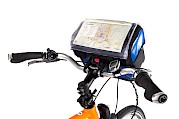 Handlebar bag with waterproof map cover