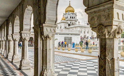 Gurudwara Sahib Sarovar Temple in New Delhi, India. Flickr:Steven dosRemedios
