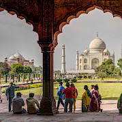 Birds of Northern India - Taj Mahal in Agar, India. Flickr:Steven dosRemedios 27.175440663016264, 78.04252843485973