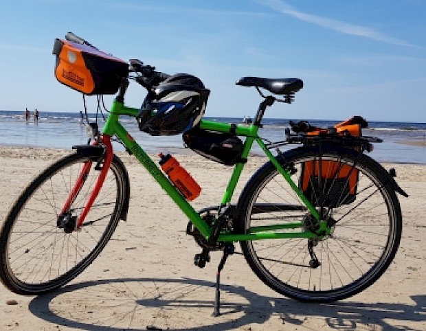 Rental bike with included & available accessories