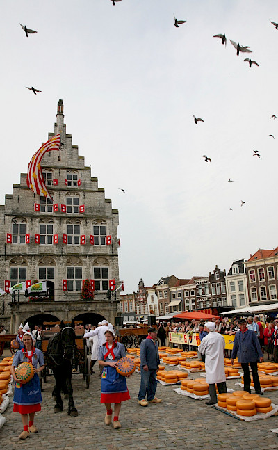 The famous cheese market in Gouda, South Holland, the Netherlands. Flickr:bert knottenbeld