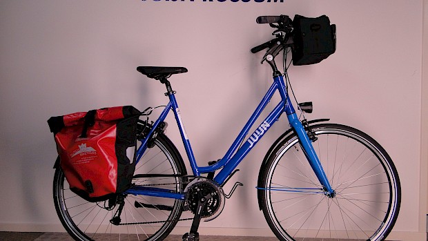 Standard touring bike