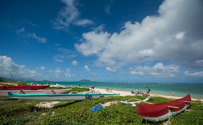 Boats & beaches in Hawai'i. Flickr:Erik Cooper