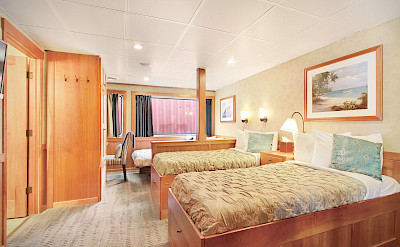 Admiral triple cabin side | Safari Explorer | Alaska and Hawaii Cruise Tour