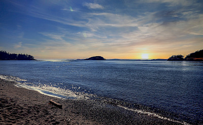 Deception Pass Beach in Washington. Flickr:paweesit