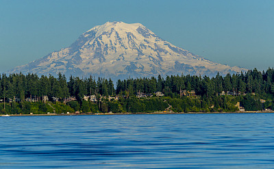 South Puget Sound with view of Mount Rainer in Washington. Flickr:LDELD