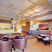 Lounge and bar | Safari Quest | Pacific Northwest Cruise Tour
