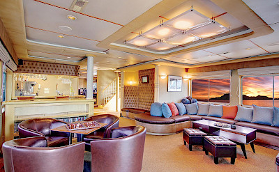 Lounge and bar | Safari Quest | Pacific Northwest Cruise Tour